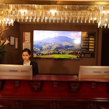 Reform Hotel Van Luaran gambar