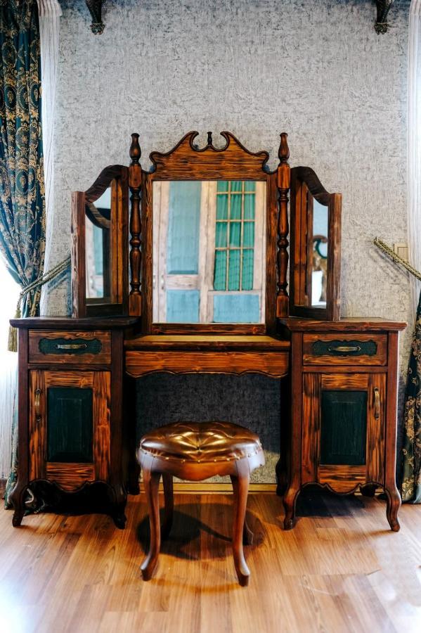 Reform Hotel Van Luaran gambar