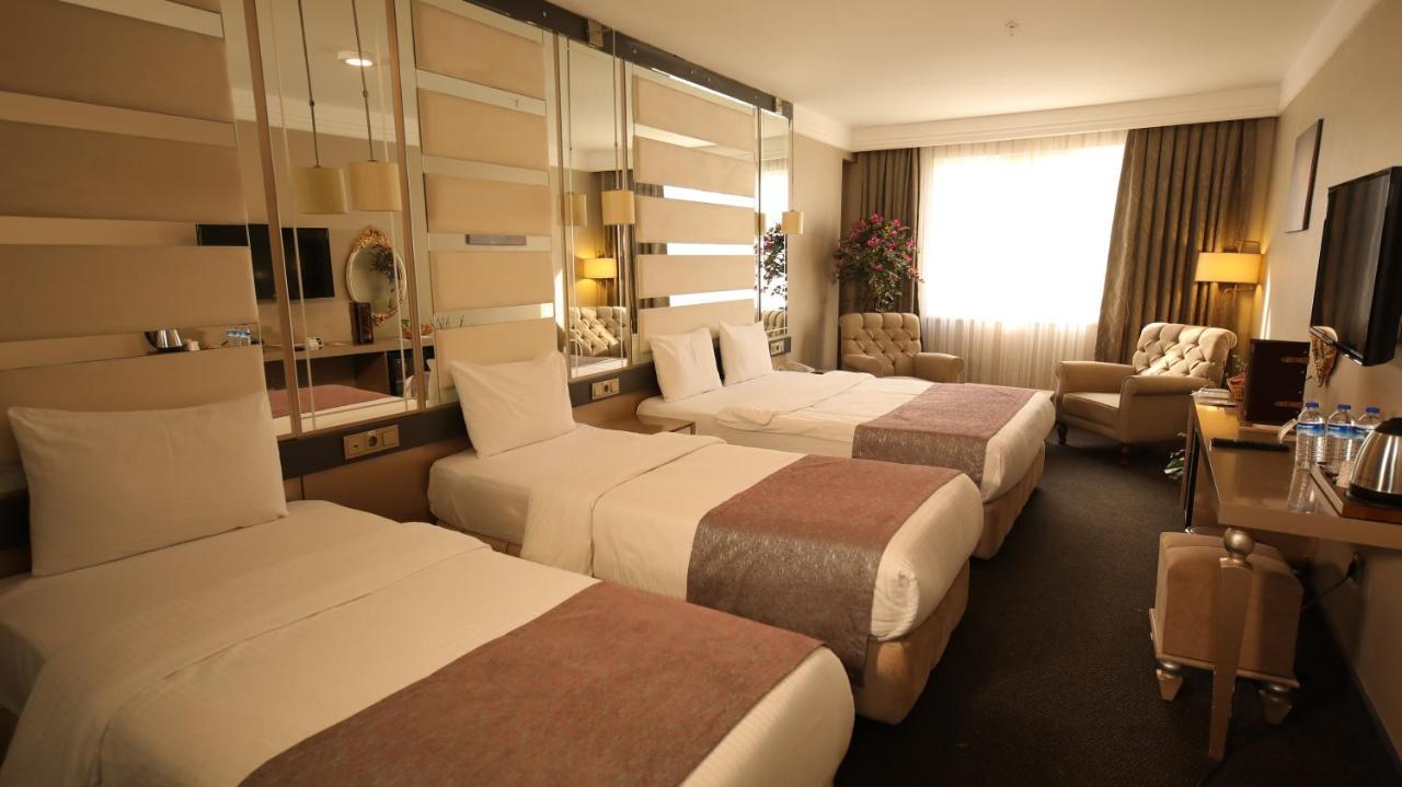Reform Hotel Van Luaran gambar