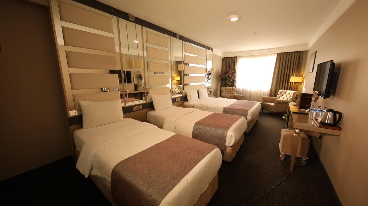 Reform Hotel Van Luaran gambar